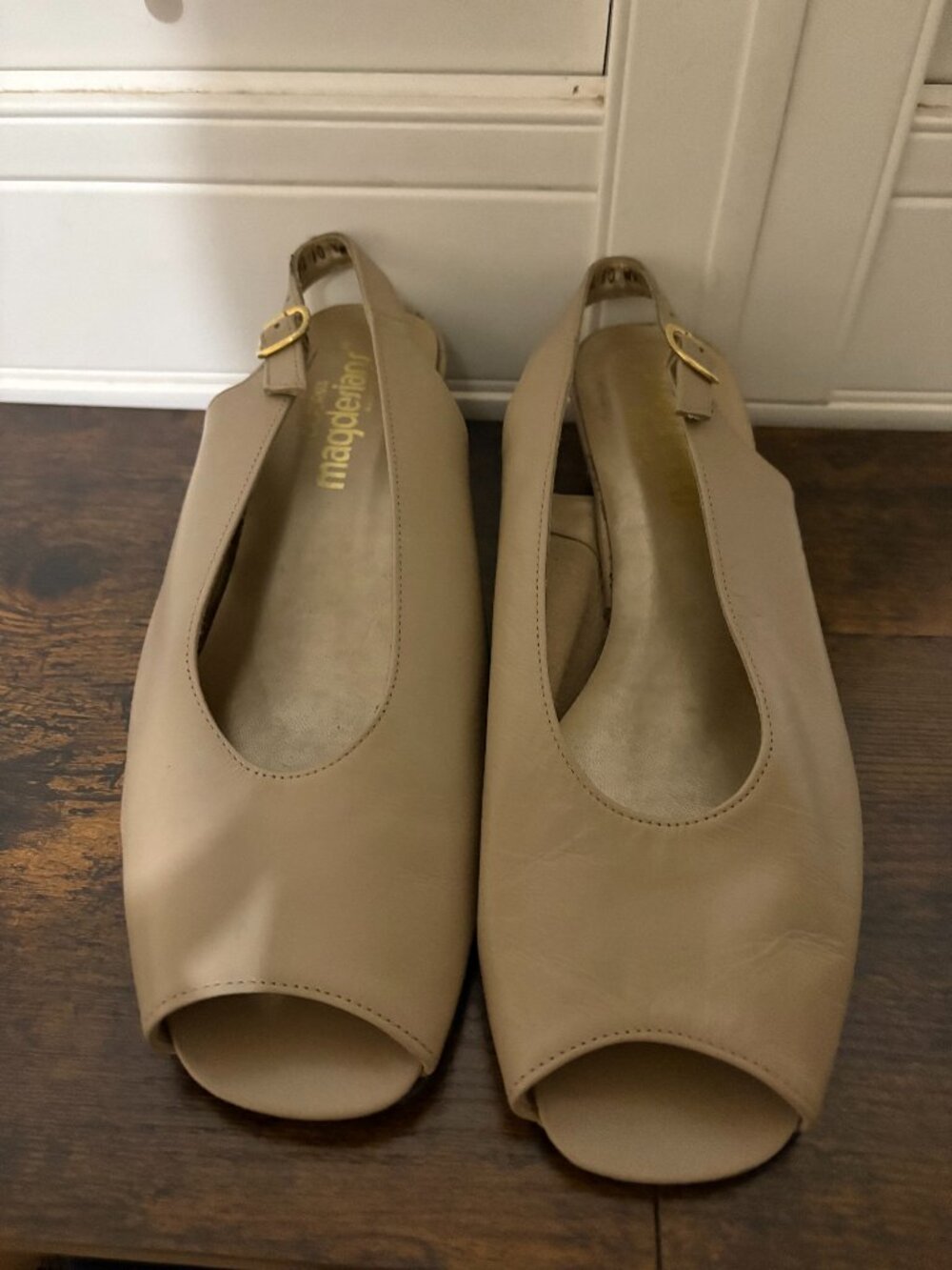 🛍️ California Magdesians Vintage Peep Toe Slingback Heels 10 Neutral Beig